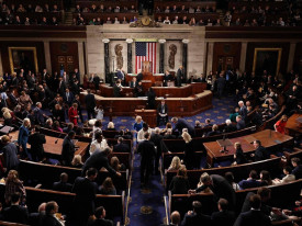 Senado dos EUA aprova plano orçamental de Trump  - DR