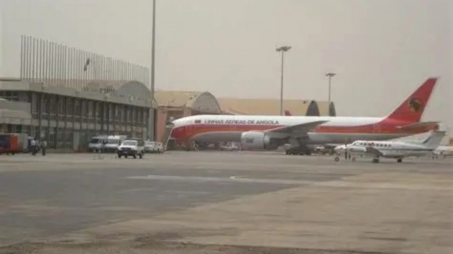 Área do aeroporto 4 de Fevereiro em Luanda 