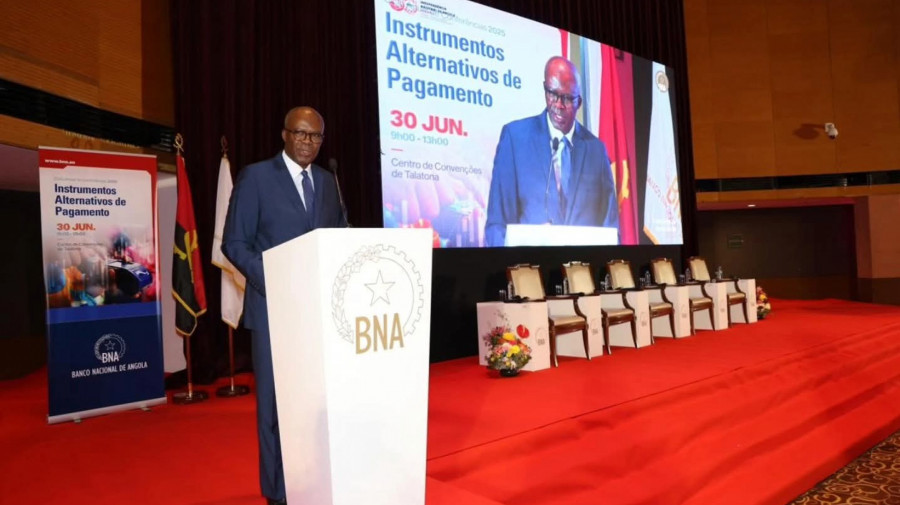 Governador do BNA, Manuel Tiago Dias, na Conferência sobre Instrumentos Alternativos de Pagamento