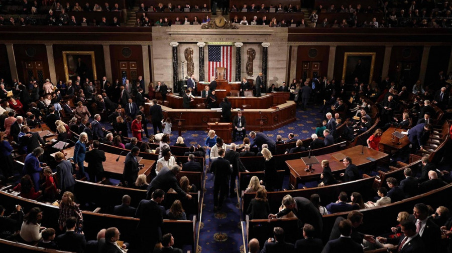 Senado dos EUA aprova plano orçamental de Trump 