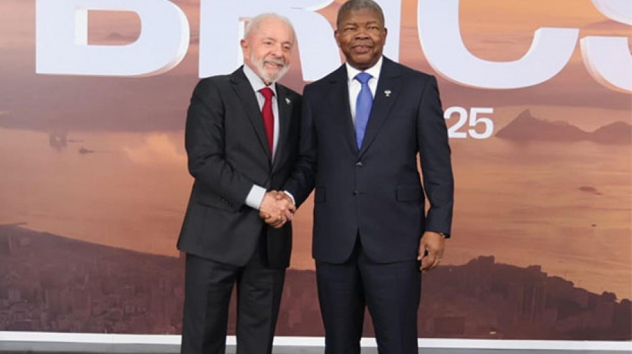 Lula da Silva com Presidente João Lourenço (à dir.)