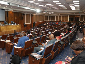 Deputados à Assembleia Nacional reunidos nas comissões de trabalho especializadas - Site AN