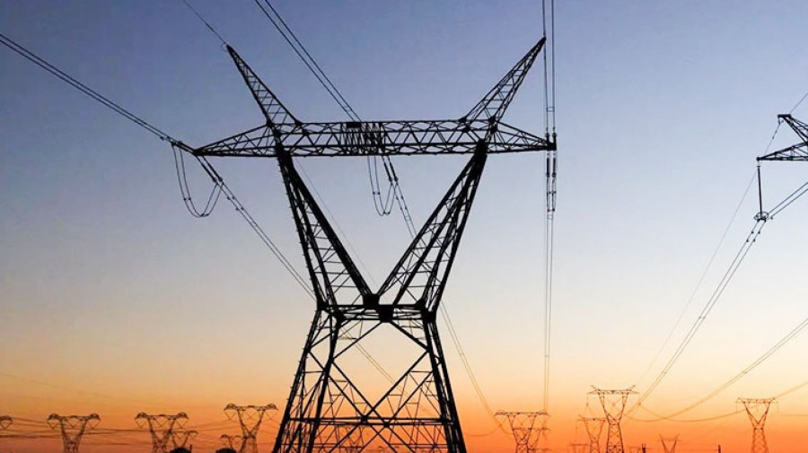 Governo lança estratégia mista para electrificação do país até 2030