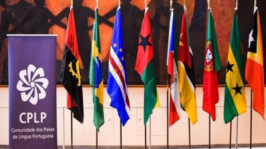 Bandeiras dos pa&iacute;ses membros da CPLP