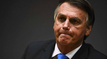 Jair Bolsonaro alvo de buscas e obrigado a usar pulseira electrónica - DR