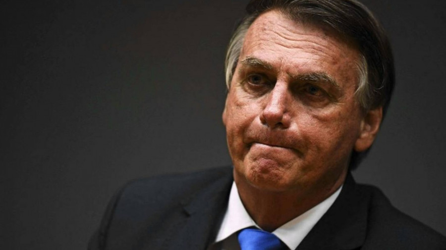 Jair Bolsonaro alvo de buscas e obrigado a usar pulseira electrónica