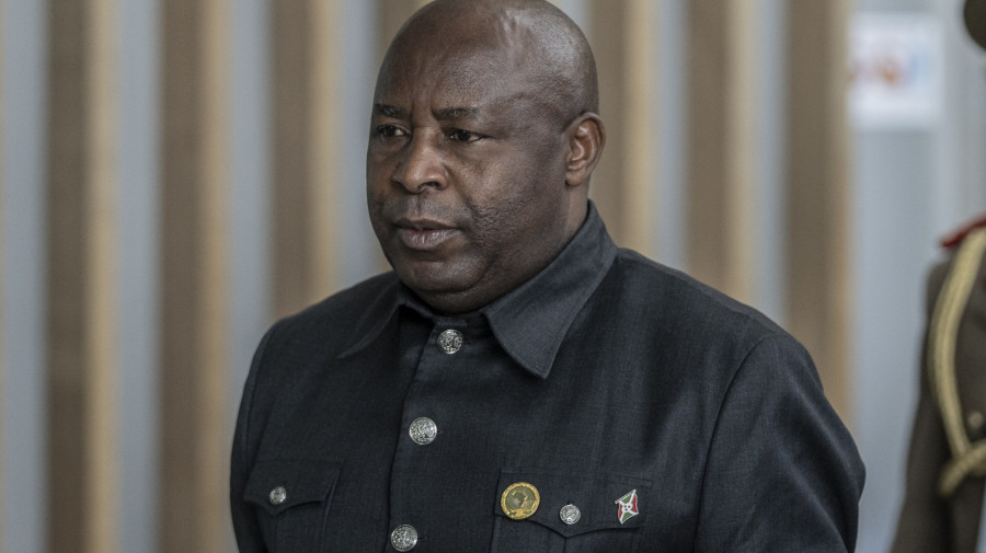 Presidente do Burundi, &Eacute;variste Ndayishimiye