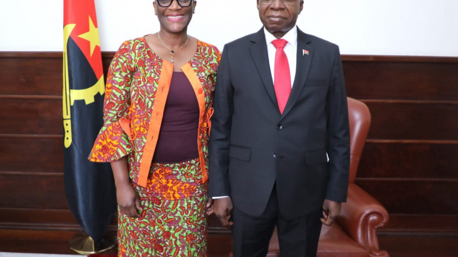 Ministro das Relações Exteriores reúne-se com representante rfesidente do PNUD em Angola, Denise António