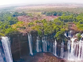 Uma paisagem tur&iacute;stica de Angola - Cedida