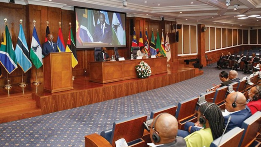 Parlamentos da SADC abordam desafios do desenvolvimento humano e social