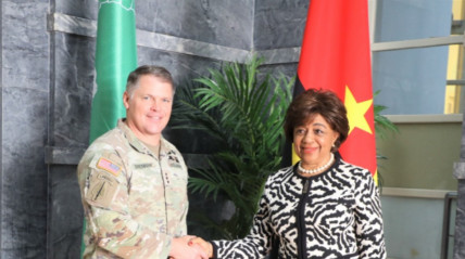 Secretária de Extado para as Relações Exteriores, Esmeralda Mendonça, reuniu-se com o comandante adjunto do Africom, John Brennan - MIREX