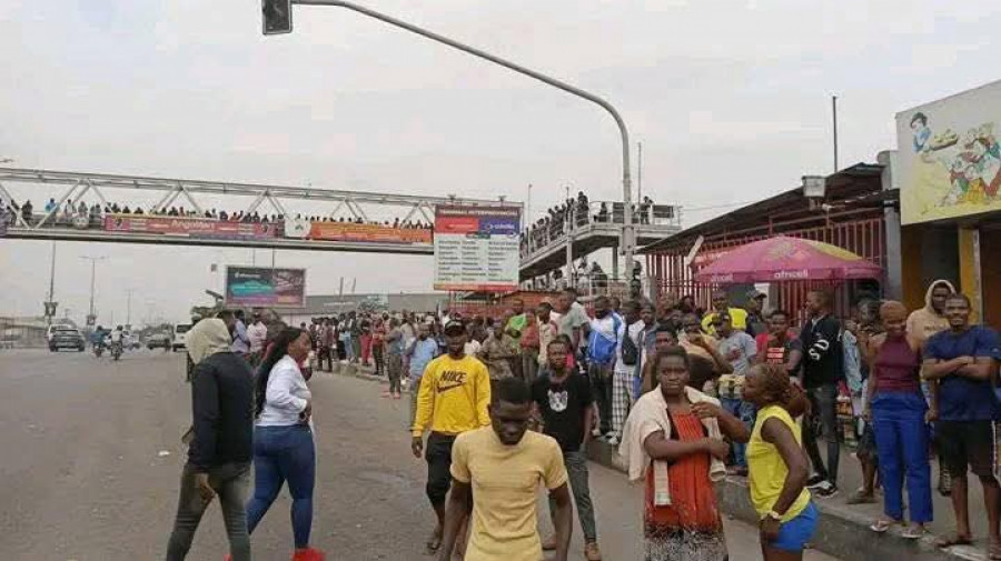 Luanda enfrenta greve dos taxistas e actos de vandalismo e pilhagens