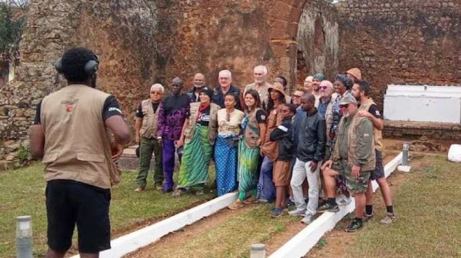 Turistas do Raid Cacimbo inteiram-se do passado histórico de Mbanza Kongo