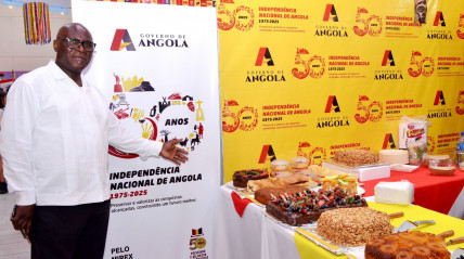 Embaixador de Angola na Nicarágua na amostra de produtos angolanos, no Festival Internacional de Artes, Culturas e Gastronomia dos Povos, na Nicarágua - MIREX