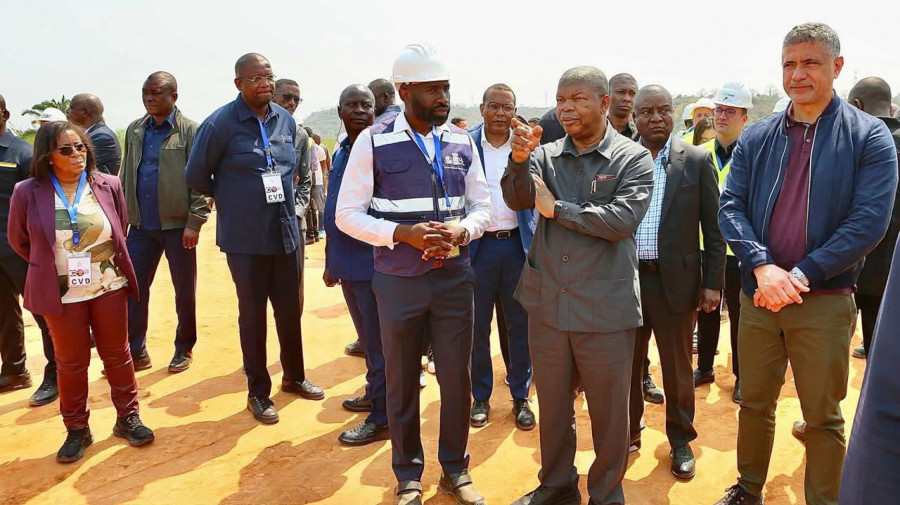 Presidente da República, João Lourenço, durante a visita as obras da Quilonga e Bita