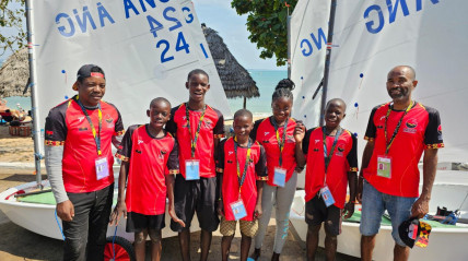 Equipa angolana participante na competição de vela na Tanzânia - Cedida