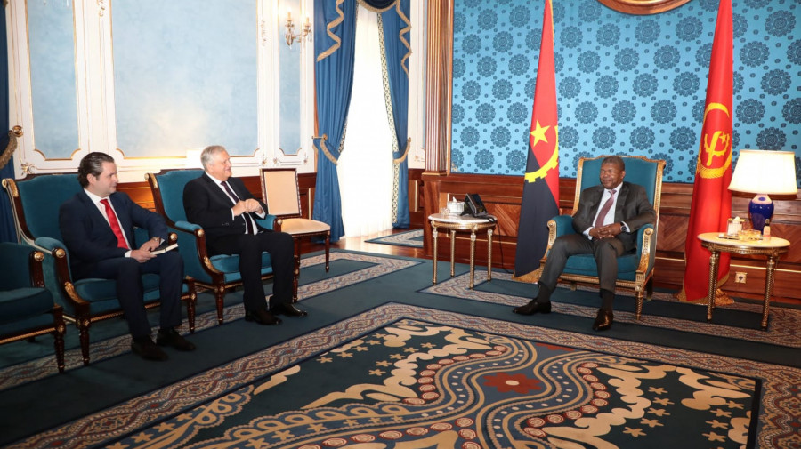 Embaixador da Rússia em Angola, Vladimir Tararov, despede-se do Presidente da República, João Lourenço