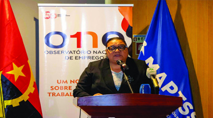 Ministra da Administração Pública, Trabalho e Segurança Social, Teresa Rodrigues Dias, no lançamento do Observatório Nacional do Emprego - Edições Novembro