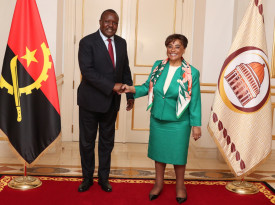 Presidente da Assembleia Nacional, Carolina Cerqueira, recebe Presidente do Parlamento Pan-Africano, Fortune Charumbira - Site AN