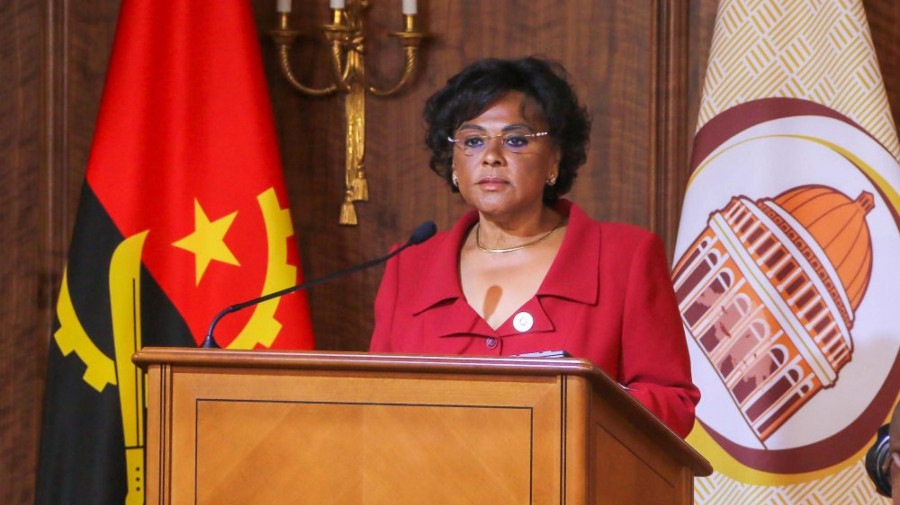 Presidente da Assembleia Nacional j&aacute; no Madag&aacute;scar para reuni&atilde;o da SADC