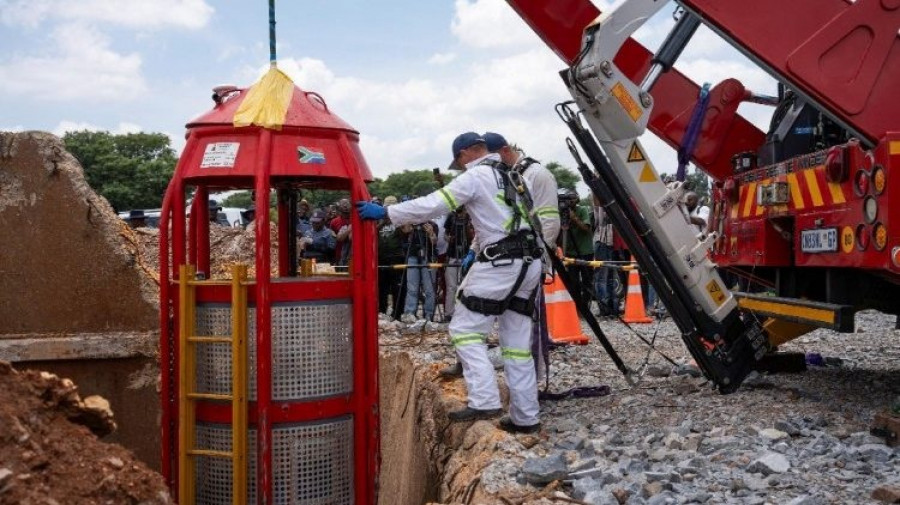 Quase 150 mineiros ucranianos presos no subsolo após ataque russo