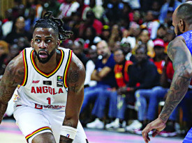 Jogador angolano Selton Miguel  - Edições Novembro 