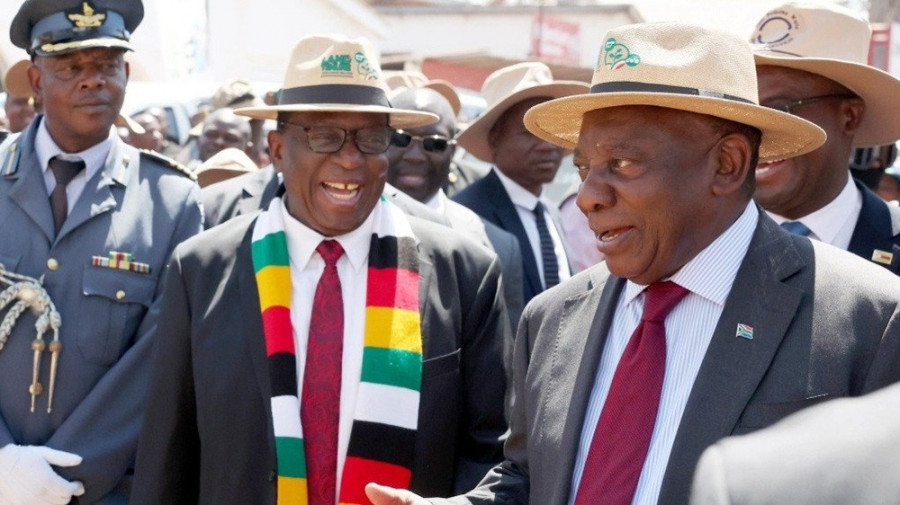 Presidente sul-africano chega ao Zimbabwe para visita de trabalho