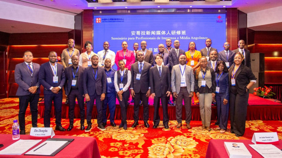 Participantes no semin&aacute;rio na China 