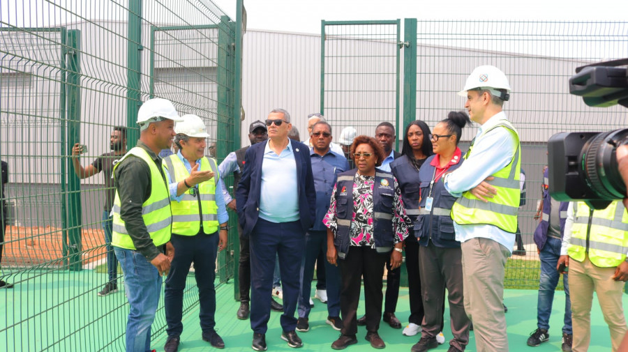 Ministro da Juventude e Desportos, Rui Falcão, realiza visita as obras do futuro complexo desportivo paralímpico, no Bengo