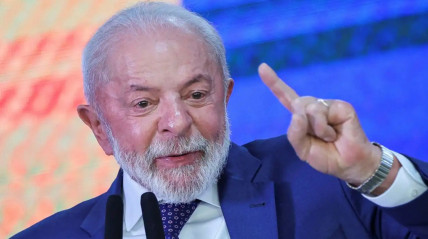 Presidente Lula da Silva denuncia