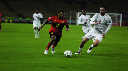 Angola vence Ilhas Maurícias  - Edições Novembro