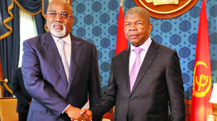 PR recebeu enviado especial da RDC - Edições Novembro