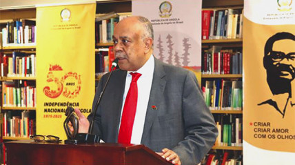 Escritor angolano João Melo - DR