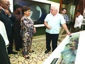 Presidente da AN em Cuba - Edições Novembro