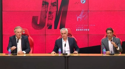 José Mourinho apresentado como novo treinador do Benfica - DR