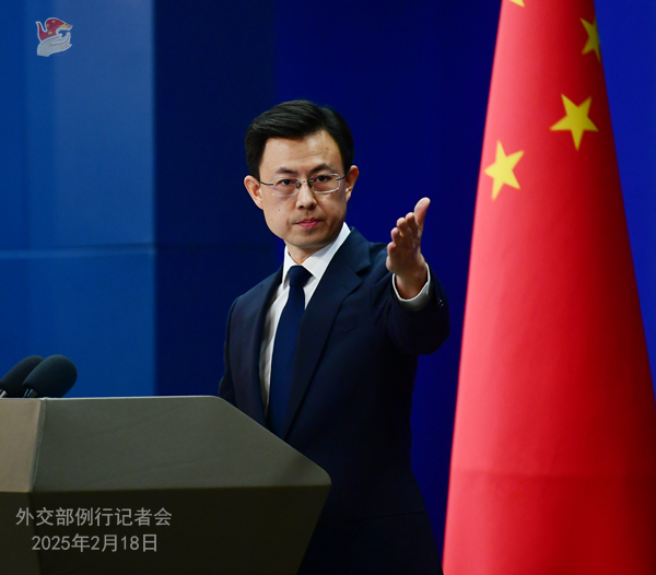 China pede responsabilidade dos EUA e R&uacute;ssia no desarmamento nuclear