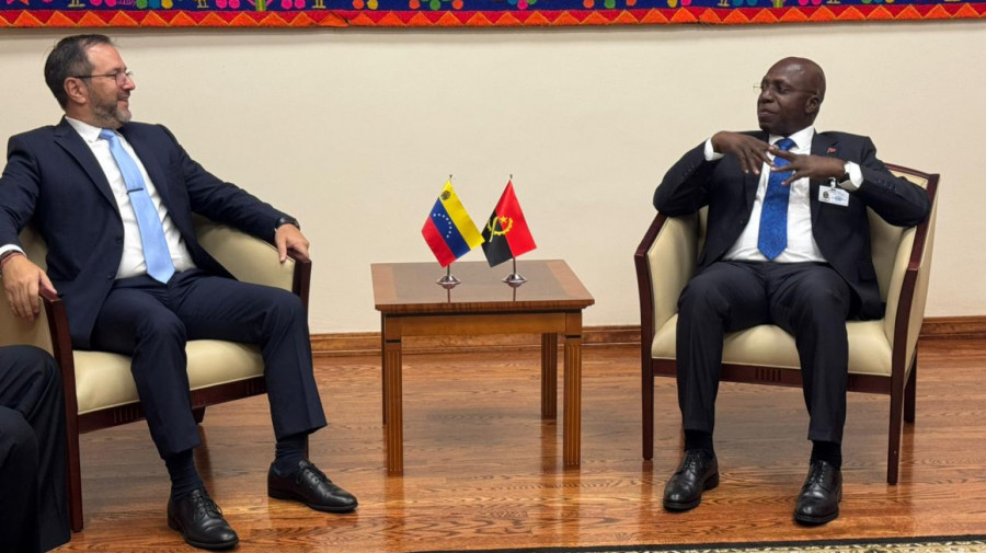 Ministro T&eacute;te Ant&oacute;nio reuniu-se com o seu hom&oacute;logo da Venezuela (esq.), em Nova Iorque

