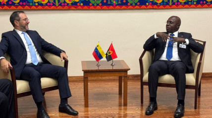 Chefes da diplomacia de Angola (à dir.) e da Venezuela  - MIREX