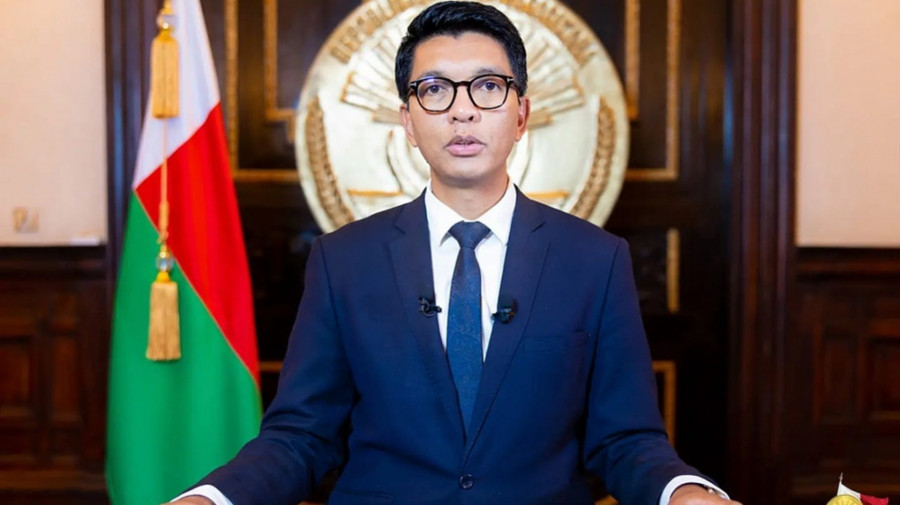 Presidente do Madagáscar dissolve Governo