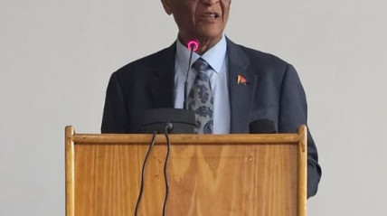 Embaixador de Angola em Cabo Verde, Agostinho Tavares - MIREX