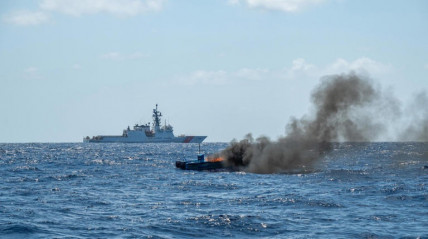 EUA confirma ataque a navio nas Caraíbas - DR