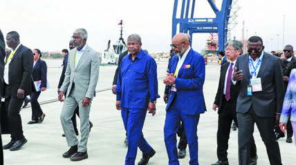 Presidente da República, João Lourenço, em visita ao Namibe - Edições Novembro