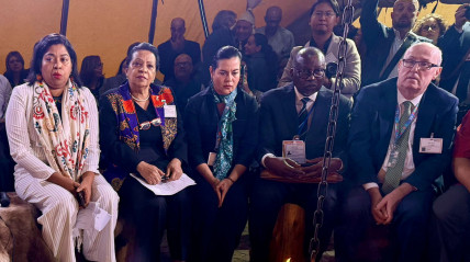Secretária Executiva da CPLP, Maria Fátima Jardim (2ª esq.), num dos momentos da reunião da FAO