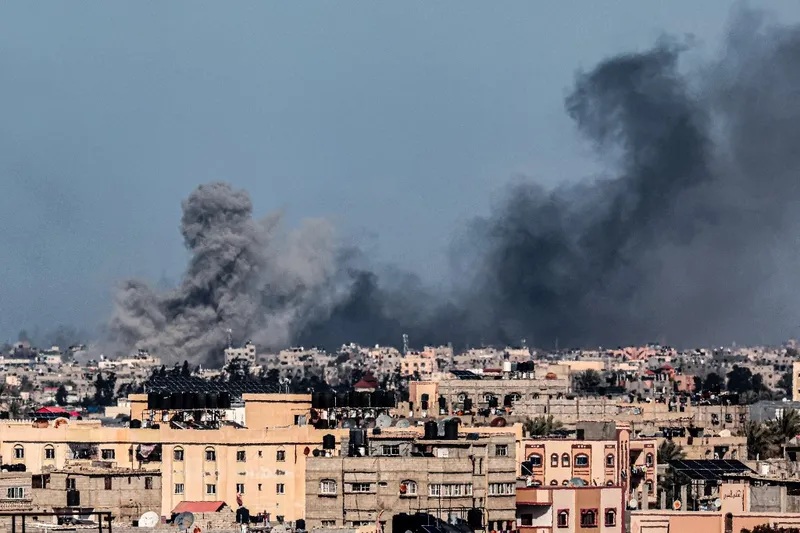 Israel volta a atacar em Gaza apesar do cessar-fogo
