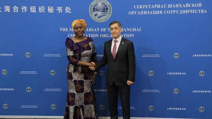 Embaixadora Dalva Ringote com o o SG da SGOCS