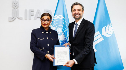 Embaixadora Josefa Sacko acreditada no FIDA