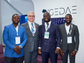 Participantes na III Cimeira de Financiamento para o Desenvolvimento de Infra-estruturas em África - Edições Novembro