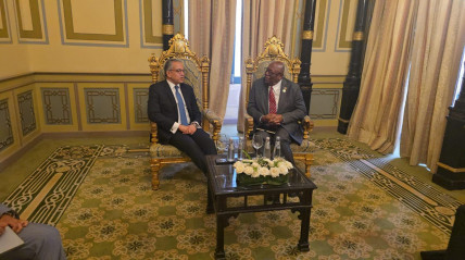 Ministro da Cultura, Filipe Zau, na cidade do Cairo, Egipto - Cedida
