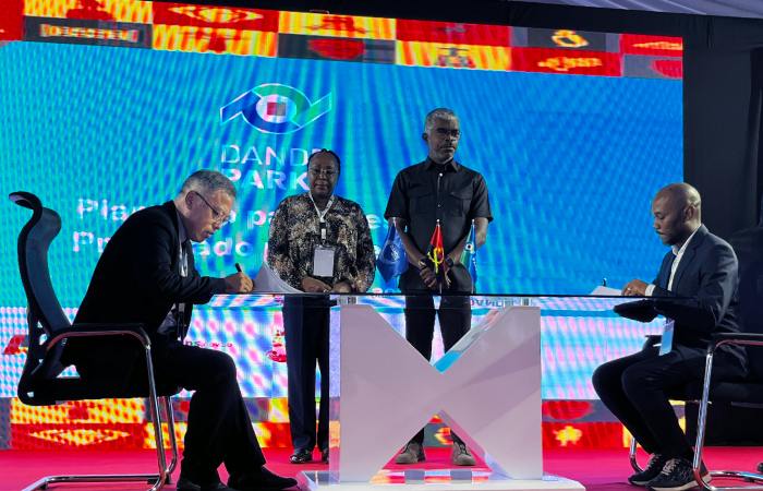 Lan&ccedil;ado parque industrial e log&iacute;stico "Dande Park 1"