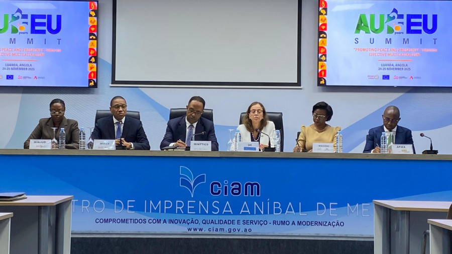 Confer&ecirc;ncia de imprensa sobre a 7&ordm; Cimeira Uni&atilde;o Africana-Uni&atilde;o Europeia